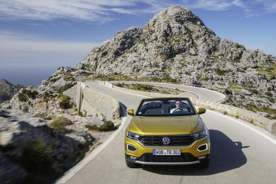  Volkswagen T-Roc Cabriolet 2019 года  (WW) (фото 17 из 30)